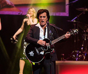 It's A Beautiful Noise with Fisher Stevens Neil Diamond Tribute